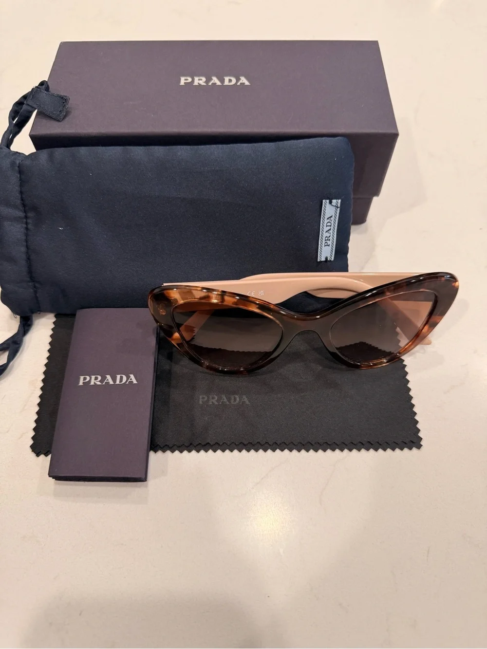 EUC Prada Women's Sunglasses - SPR 13Y Havana